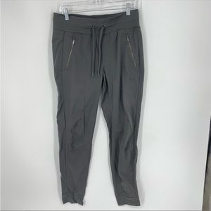 Athleta Trekkie North Joggers size 6T tall gray 405726